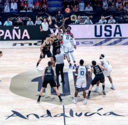 España y Estados Unidos brindan un duelo espectacular (88-98)