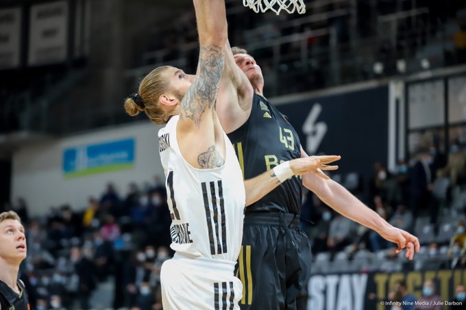 El Bayern Múnich se acerca a los playoffs tras su victoria ante el ASVEL (68-77)