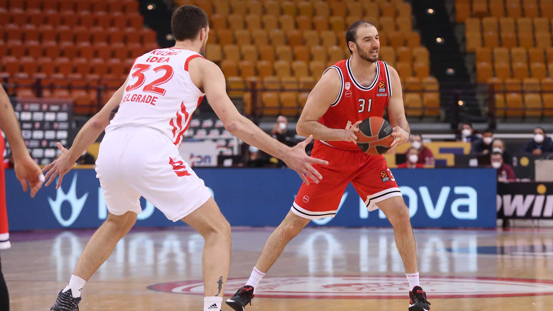 Kosta Koufos vuelve a los Estados Unidos para jugar en la G-League