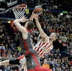 Tenerife y Manresa intentan la vuelta de Bogris a la liga Endesa