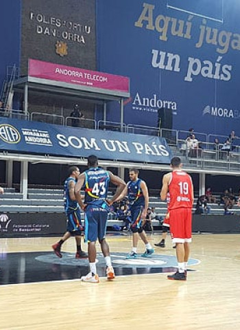 El ICL Manresa completa la final de la Lliga (72-77)