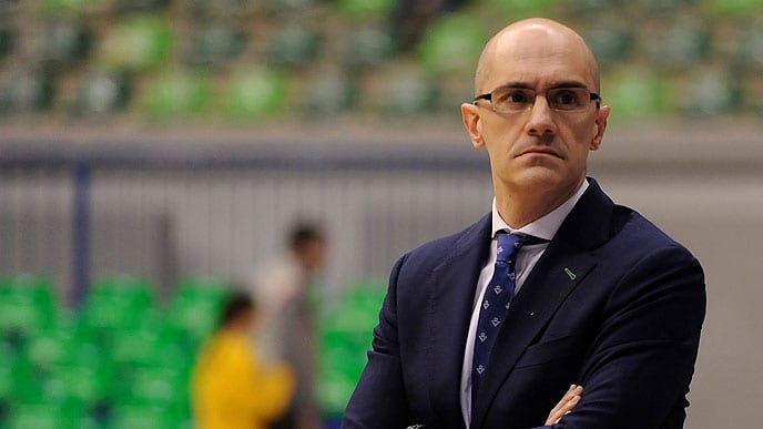 Javi Carrasco sustituye a Quintana como entrenador del Betis Energía Plus