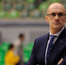 Javi Carrasco sustituye a Quintana como entrenador del Betis Energía Plus