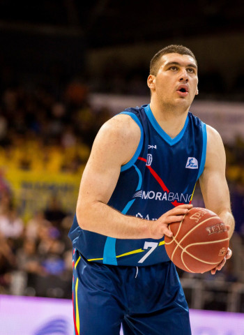 Partido trascendental del Morabanc Andorra contra Fuenlabrada