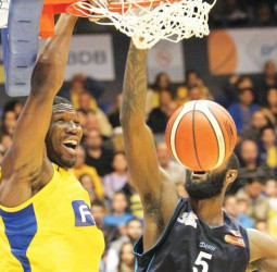 Trevor Mbakwe, agente libre
