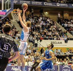 Monbus Obradoiro se exhibe ante el San Pablo Burgos (94-69)