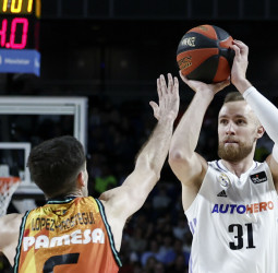 Dzanan Musa le hace un roto al Valencia Basket (79-62)