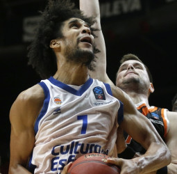 Triunfo del Valencia Basket ante Promitheas Patras para abrir la 7DAYS EuroCup (92-82)