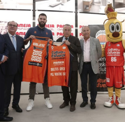 Dubljevic: “Estoy orgulloso de continuar en el que para mí es el mejor club del mundo”