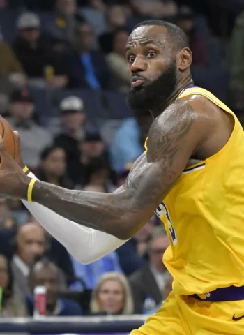 Los Lakers no tienen demasiados problemas ante los Grizzlies
