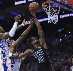 Claxton guía a los Nets a una ajustada victoria sobre los 76ers, 105-103