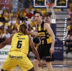 El Dreamland Gran Canaria cae en el derbi ante Lenovo Tenerife (82-94)