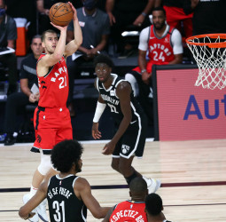 Exhibición ofensiva de los Raptors (122-150) e inapelable [4-0] para los canadienses