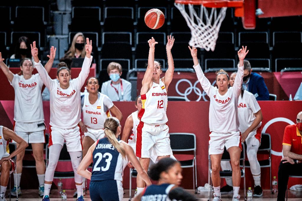 Francia apea a una gran España de las semifinales