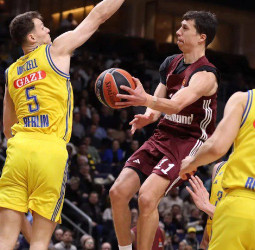 El Bayern Múnich comienza con victoria la final germana, 79-67 [1-0]