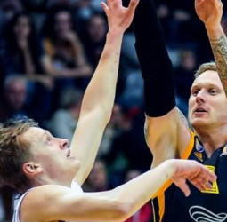 Janis Timma, cerca del Unics Kazan