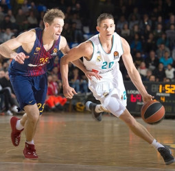 El Real Madrid barre al Barça en Euroliga cinco días después de la final de la Copa del Rey (74-101)