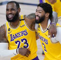 La apuesta arriesgada tomada por Los Angeles Lakers