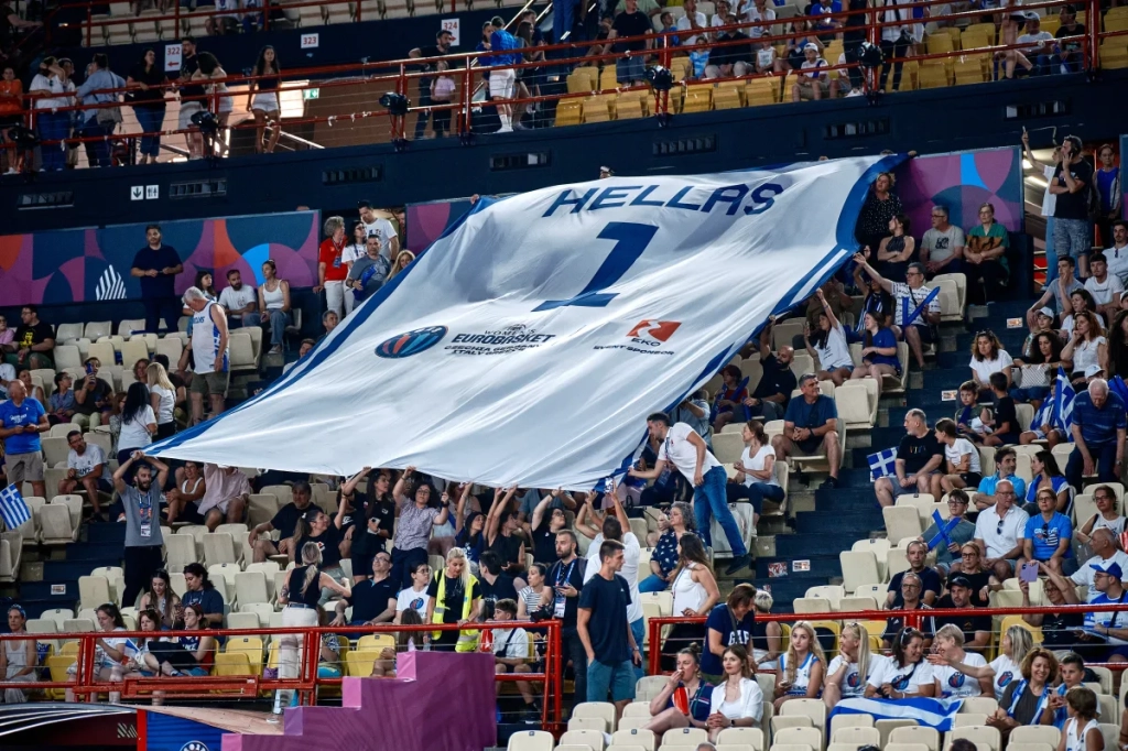El Pireo estrena el Eurobasket 2025 por todo lo alto