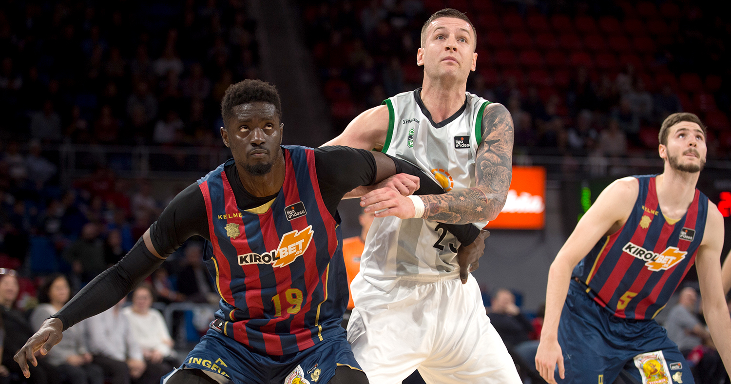 La Penya se queda a las puertas de una remontada épica (87-86)