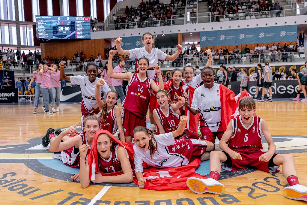 Madrid repite título en categoría femenina en el Mini (72-80)
