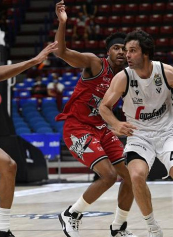 Teodosic marca las diferencias en el primer partido de la final italiana