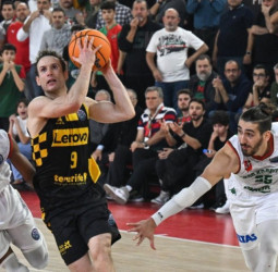 El Lenovo Tenerife se impone al Pinar Karsiyaka después de una prórroga, 97-106