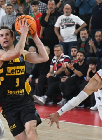El Lenovo Tenerife se impone al Pinar Karsiyaka después de una prórroga, 97-106