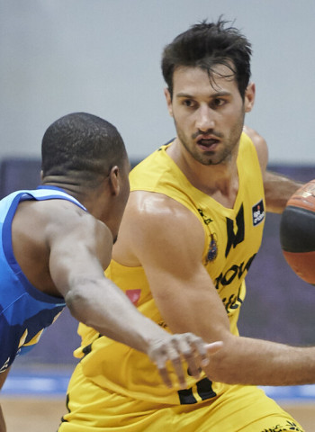 El Tenerife destroza al Burgos y ya está en semifinales (68-92)