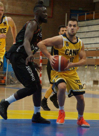 Destino Palencia y TAU Castelló marcan el ritmo en un estreno de excelsas actuaciones