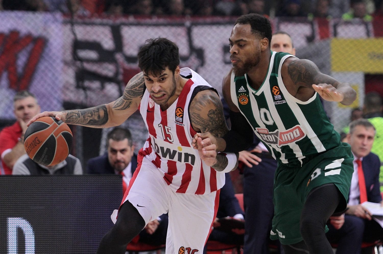 Pitino ya sabe como se las gastan en el Pireo (79-65)