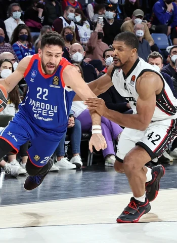 Previa Playoffs EuroLeague: Armani Milán vs Anadolu Efes