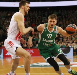 Ulanovas saca el fusil para superar al Estrella Roja, 71-66