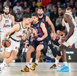 Una gran Virtus desactiva al Barça (75-83)