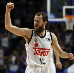 Los Nets quieren pescar un base en Europa, suenan Teodosic, De Colo y Sergio Rodríguez