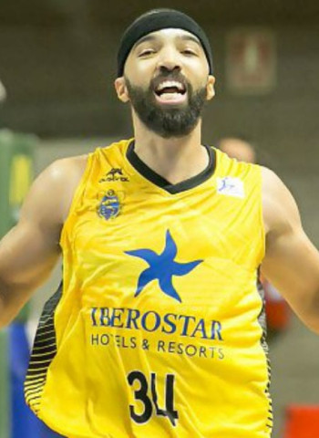 White decide ante el Avellino (75-76)