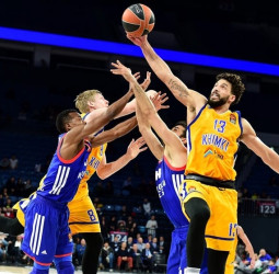 Khimki gana y ya es equipo de playoffs (73-85)