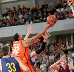 Derrota del Valencia Basket en Nantes ante el FC Barcelona Lassa (63-69)