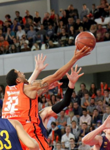 Derrota del Valencia Basket en Nantes ante el FC Barcelona Lassa (63-69)