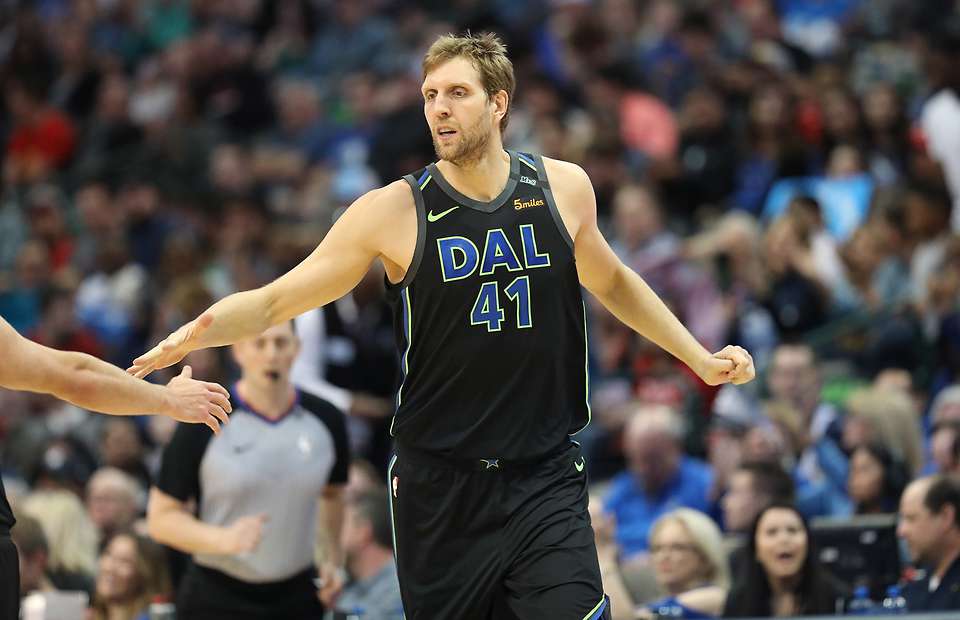 Nowitzki no descarta jugar un año más