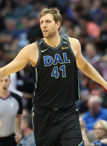 Nowitzki no descarta jugar un año más