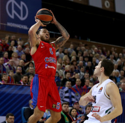 El Panathinaikos se lleva un gran partido ante el CSKA Moscú (102-106)