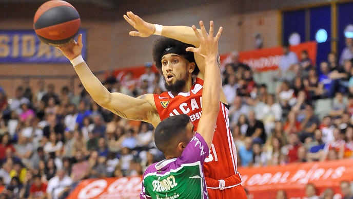 El UCAM Murcia da un paso de gigante (78-76)