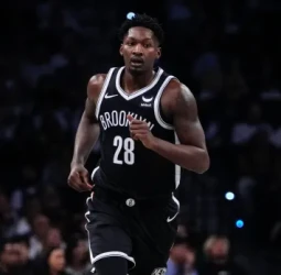 Dorian Finney-Smith, en el punto de mira de los Angeles Lakers
