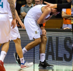 Ayón y Kuzmic intervenidos con éxito