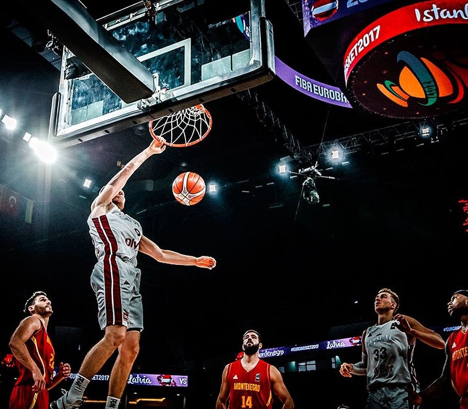 Letonia acribilla a Montenegro (100-68)