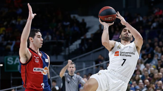 La defensa del Real Madrid supera a la del Baskonia (82-76)