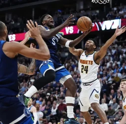 Una manada de lobos se comen a los Nuggets, 115-95