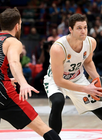 Sykes ya se hace importante en el Armani Milán (96-87)