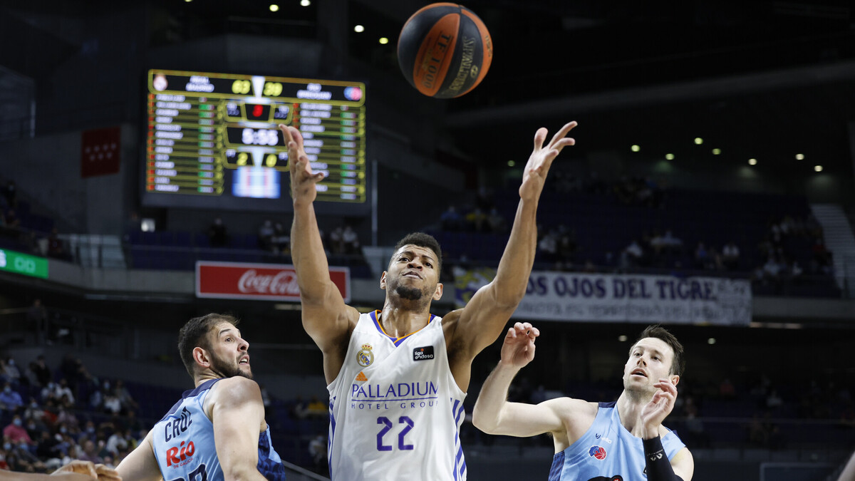 El Real Madrid gana y se da un respiro (90-65)